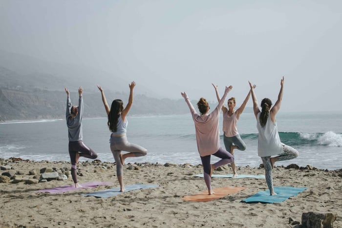 Yoga privé au lever/coucher du soleil et pleine conscience dans la nature