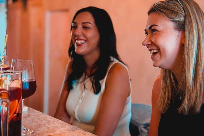 Lezione di preparazione della sangria con degustazione nel bar n. 1 di Cala d'Or