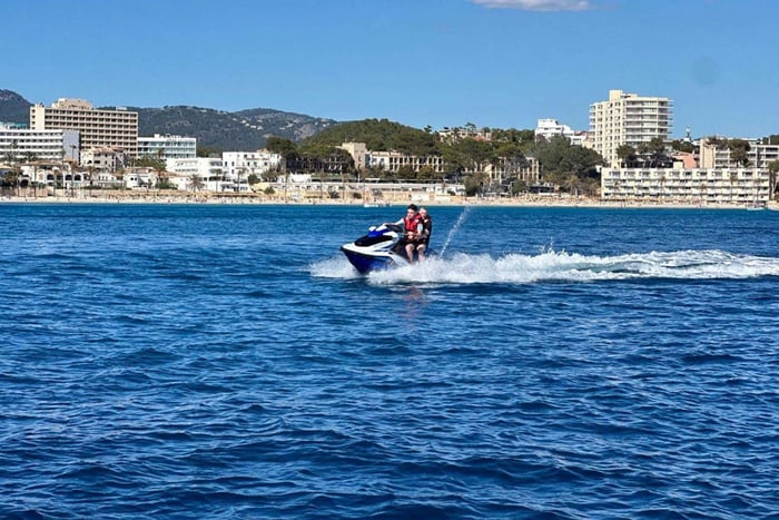 Santa Ponça: Paseo de 30 minutos en moto acuática