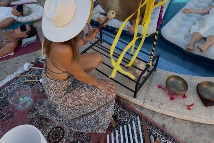 Sosialt lydbad i nymåne og vegansk middag på Mallorca