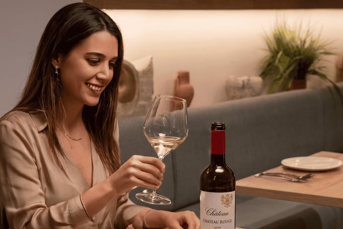 Cena entre semana con botella de vino La Petit Agnès