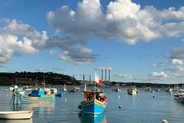 Aventure de 2 h en bateau sur la côte sud : 3 baies et baignade