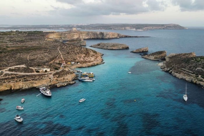Gozo: Trasferimento in motoscafo di andata e ritorno per la Laguna Blu di Comino