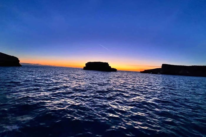 Gozo: San Filipp Private Boat Trip with Snorkeling
