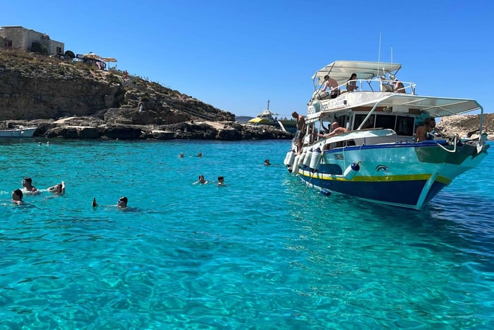 Malta: Comino, Błękitna i Kryształowa Laguna, Gozo i jaskinie morskie