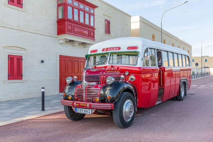 Z Vallety do Mdiny wyjątkowym maltańskim autobusem retro