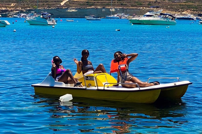 Marsaskala: Paddle Boat Rental in St. Thomas Bay