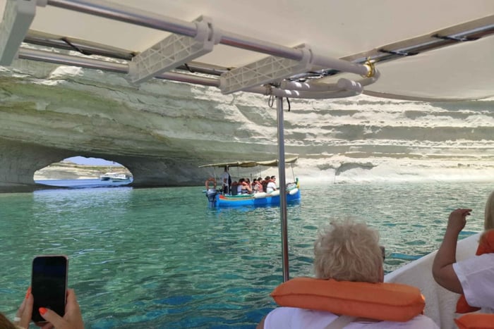 Marsaxlokk: prywatny rejs wycieczkowy łodzią z przystankiem na pływanie