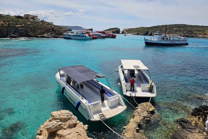 Gita in barca di mezza giornata da Sliema a Comino e Gozo