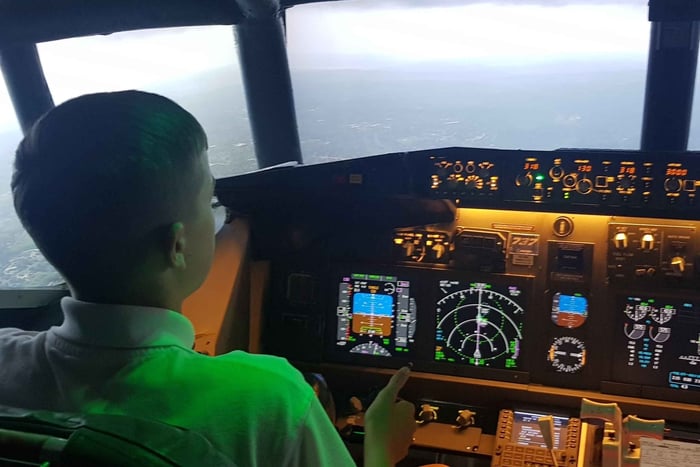 Barnsley: Fly a Boeing 737 Simulator for a Full 60 Minutes