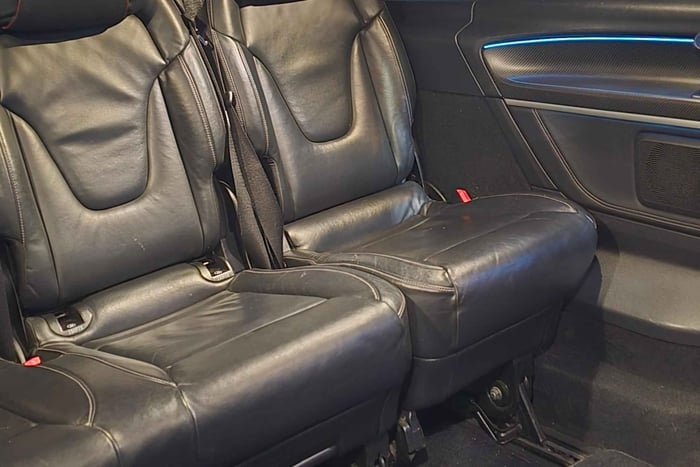 private hire & Chauffeur Tour to Liverpool