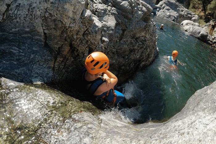Benahavís: Canyoning Guided Tour at Guadalmina River