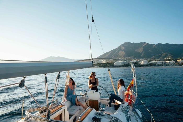 Private Sailing Marbella: Drinks & Paddleboarding