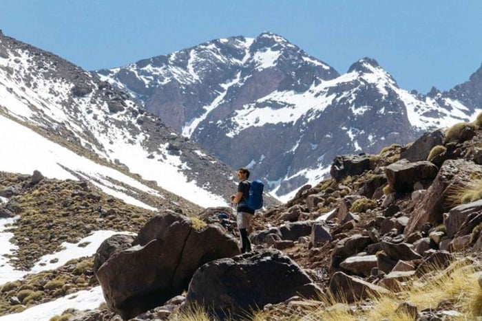 2-dagers fottur i Atlasfjellene og Taoudja-toppen 2724M