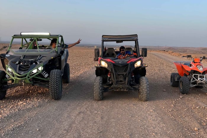 Fra Marrakech: Agafay-ørkenen med buggy 1 time og middagsshow