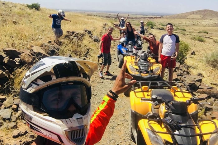 Desde: Marrakech Experiencia en quad por el lago de Lalla Takerkoust