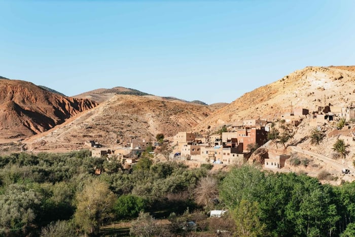 Marrakech : Randonnée de 2 jours dans les montagnes de l'Atlas avec séjour dans un village
