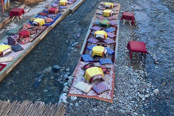 Marrakesch: Tagestour ins Ourika-Tal, Mittagessen + geführte Wanderung zu den Wasserfällen