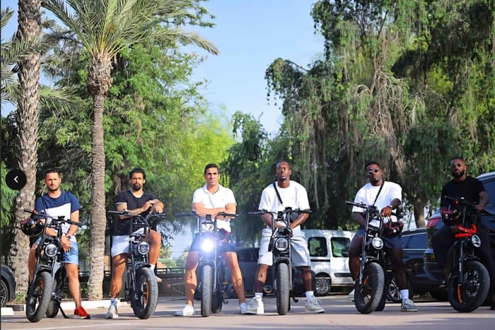 Marrakech: elektrische fietstocht met lokale gids, gebak en thee