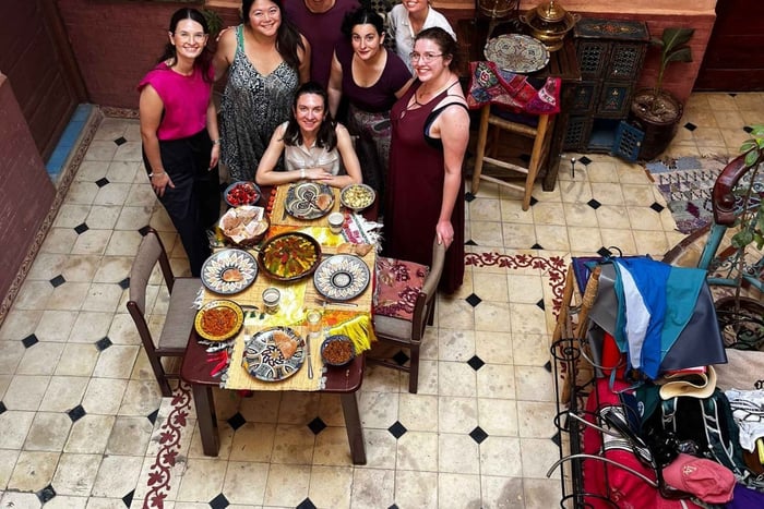 Marrakech : Cours de cuisine marocaine avec une famille locale