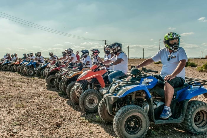 Marrakech : Circuit en quad dans le désert des Jbilets avec palmeraie et piscine