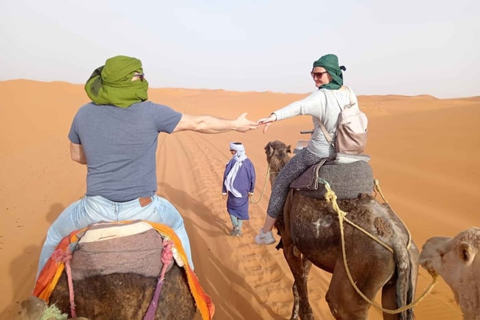 De Marraquexe a Fez: excursão de 3 dias pelo majestoso deserto do Saara