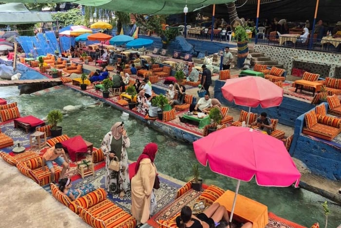 Marrakesch: Premium-Tagestour zu den Ourika-Wasserfällen mit Mittagessen