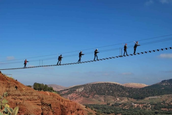Depuis Marrakech : tyrolienne et randonnée dans l'Atlas