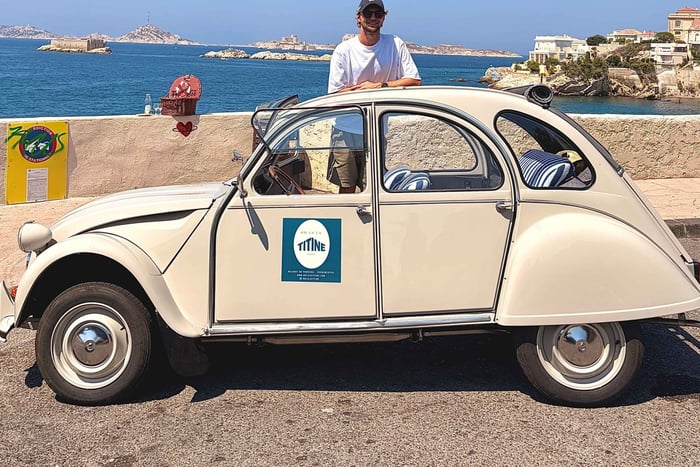 Marseille en 2CV – Tour Panoramique d’1h, du Vieux-Port à la Bonne Mère