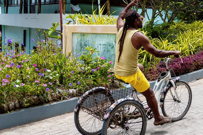 Von Mahé: La Digue Bootstour mit Fahrradverleih