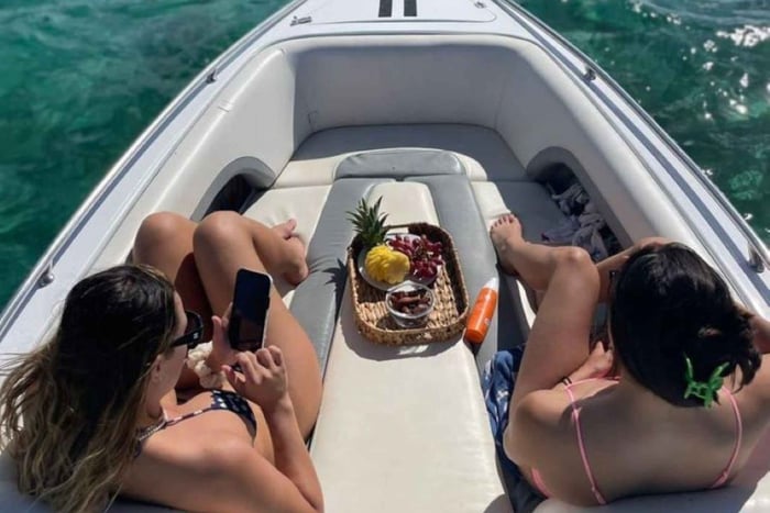 Viagem de 1 dia: Excursão privada de lancha rápida na Maurícia