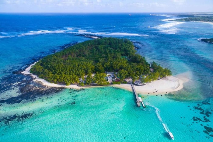 Île des Deux Cocos All-Inclusive Day Trip