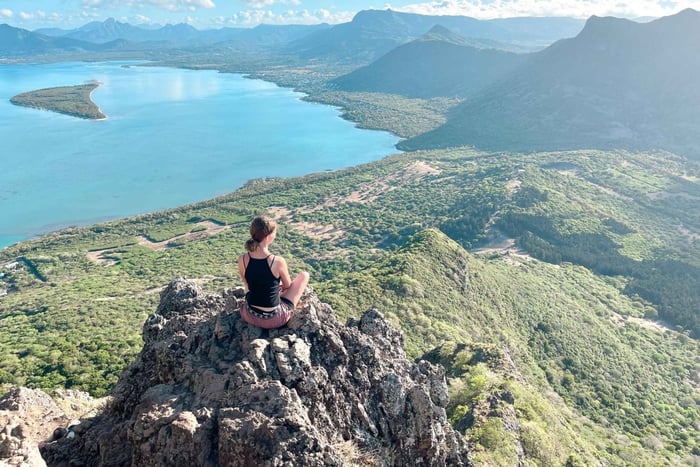Guidet fottur og bestigning av fjellet Le Morne i soloppgangen