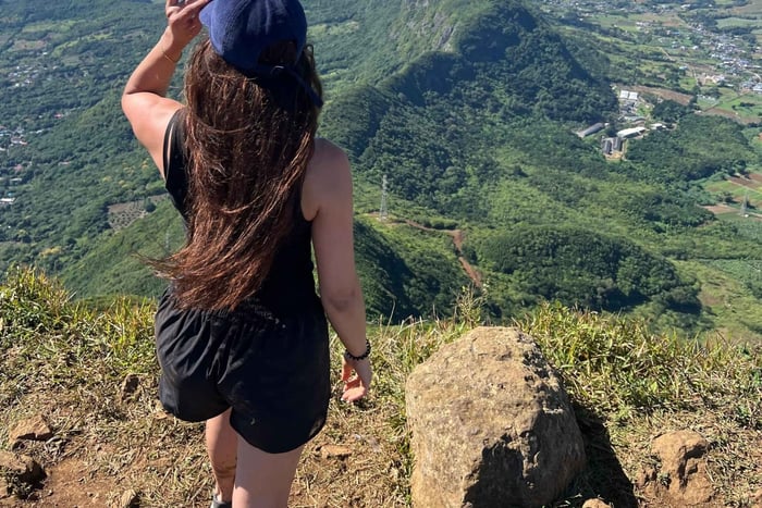 Le Pouce Mountain Hike & Hidden Waterfall Visit