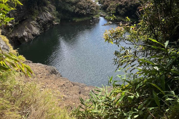 Mauritius:Tamarind Falls/7 waterfalls Guided Hike &swimming