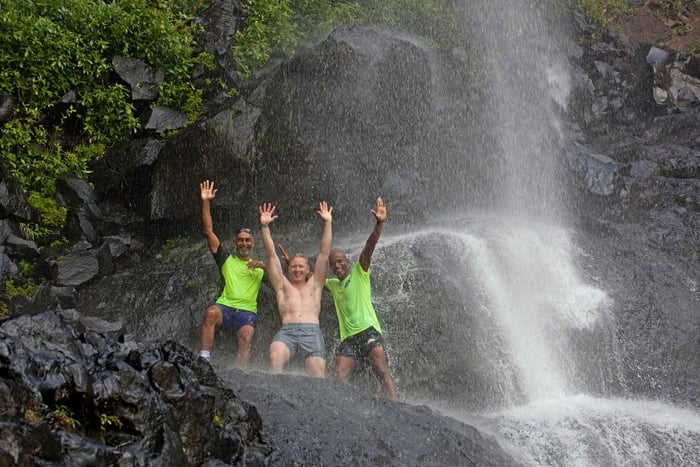 Ruta de senderismo a las cascadas Tamarind Falls con guía profesional