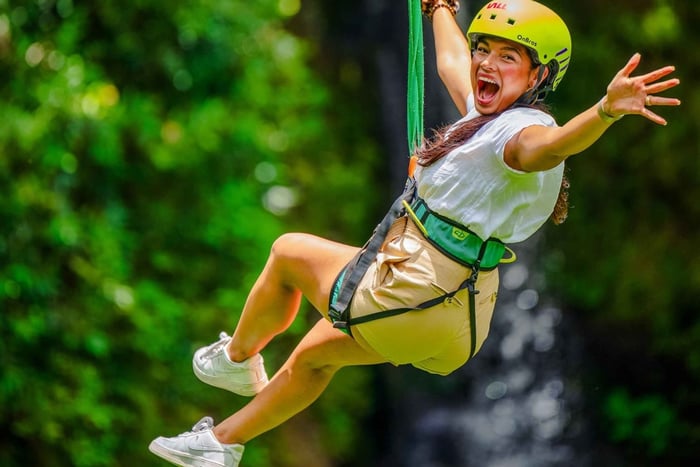 Mauritius: Waterval-zipline 300 m in Vallé Advenature Park