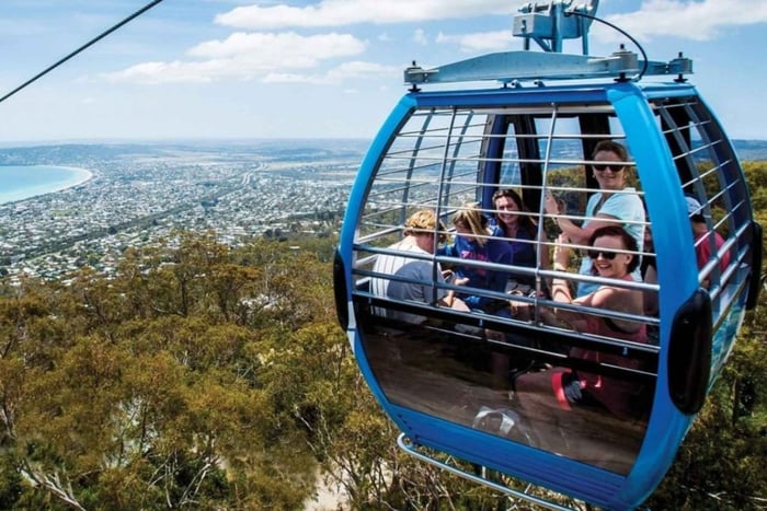 Perhelounas ja Arthurs Seat Eagle 2 aikuiselle ja 2 lapselle.