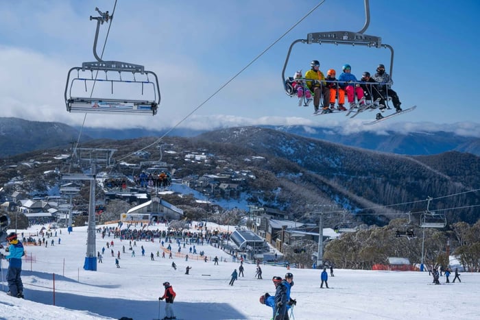 Fra Melbourne: Dagsudflugt til Mt Buller med Premium Tour Coach