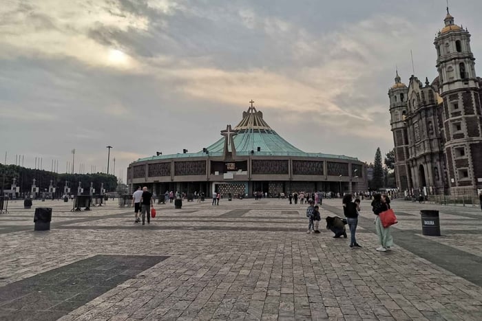 Basilica de Guadalupe: Complete Walking Tour