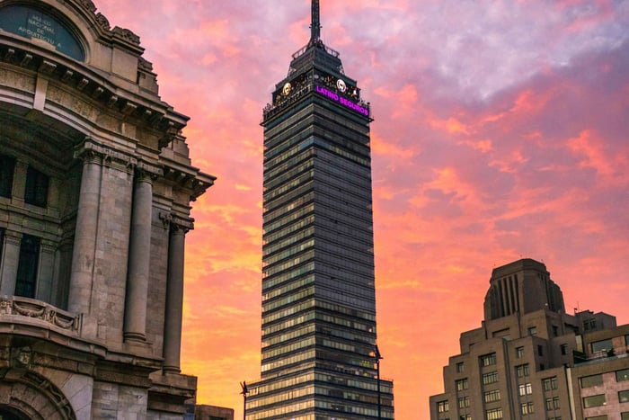 CDMX: Night tour with optional Torre Latino