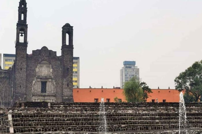 From Mexico City: Teotihuacan, Acolman & Tasting Tour