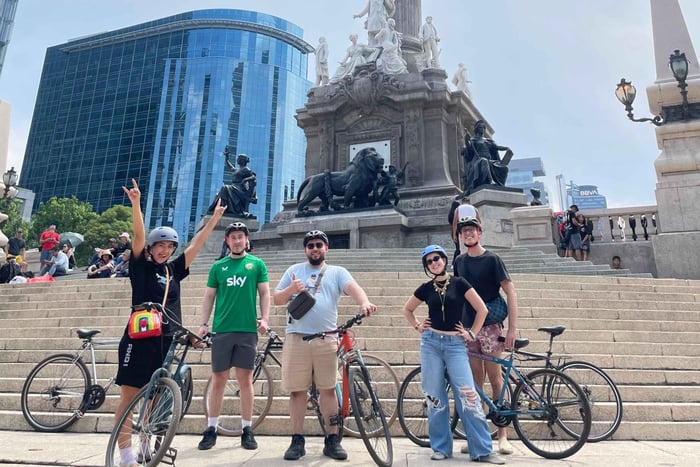 Mexico City: Bike Tour with Cooking Class and Mezcal