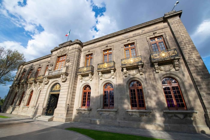 Mexico City Chapultepec Castle & Templo Mayor Tour By Car