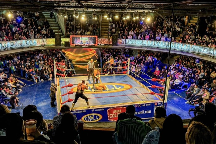 Mexico City: CMLL Lucha Libre Wrestling at Arena Coliseo
