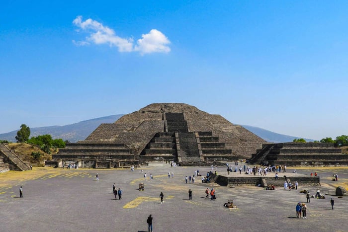 Mexico City: Fast Track Ticket to Teotihuacán