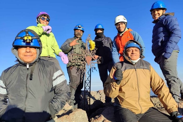 Mexico City: Private Sunrise Hiking Tour at Teyotl Peak