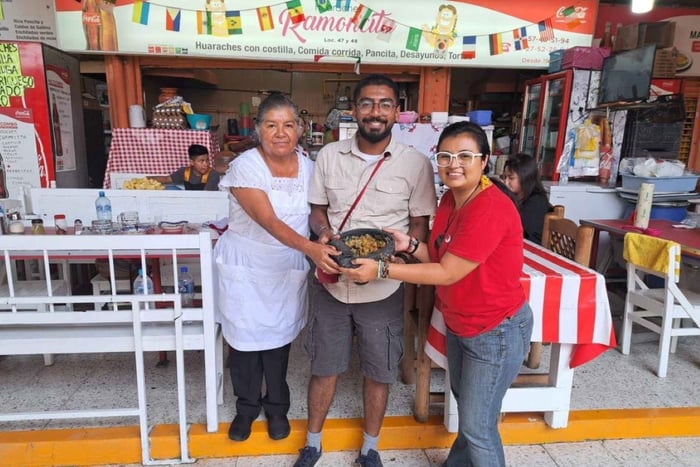 Mexico City: Tastes, Markets & Salsa Making Fun!