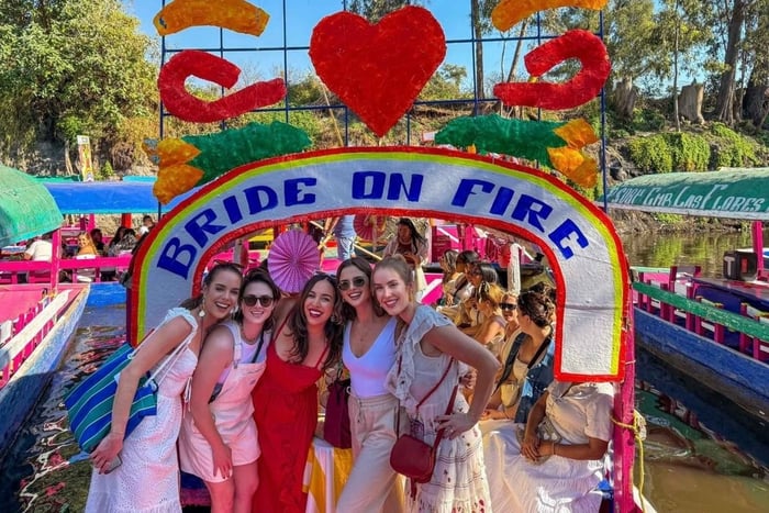 Mexico City: Xochimilco Boat Party with Unlimited Drinks