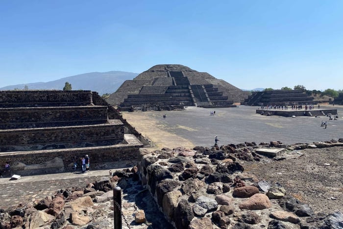 Teotihuacan is more than 2 big pyramids it's a whole culture